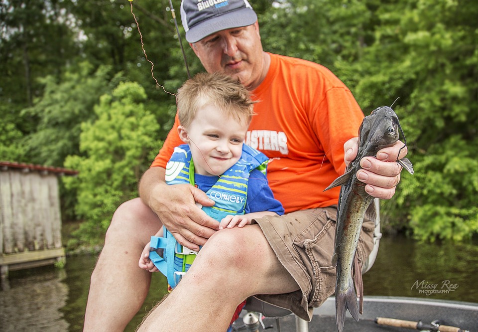 tahap-tahap mengajari anak belajar memancing