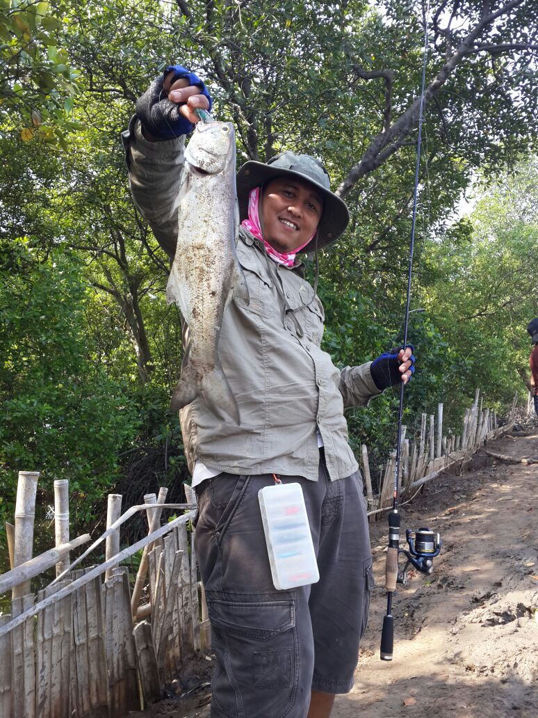 Tukul Waskito strike barramundi