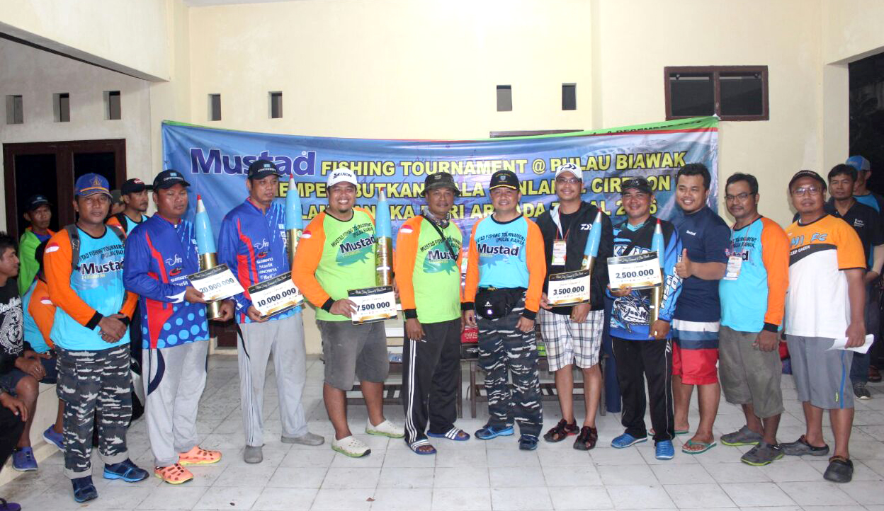 Para pemenang Mustad Fishing Tournamen 2016