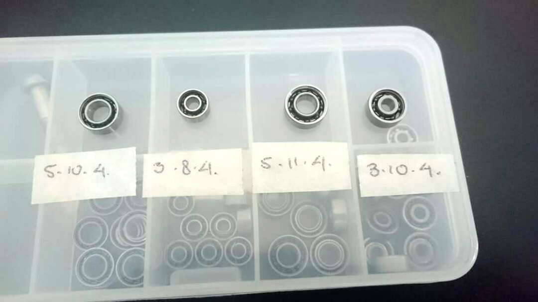 Aneka pilihan ukuran bearing. Tiap merk reel BC mempunyai size bearing berbeda pula (foto dok Dikay AG)
